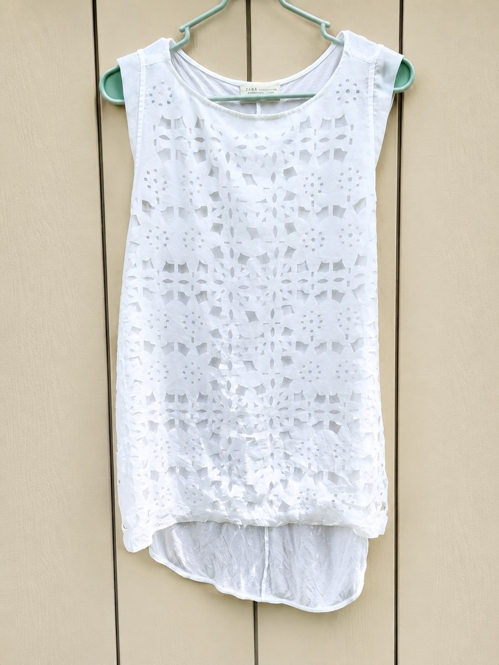 ZARA Collection Top M/L White Laser Cut Eyelet Sleeveless High Low Minimalist